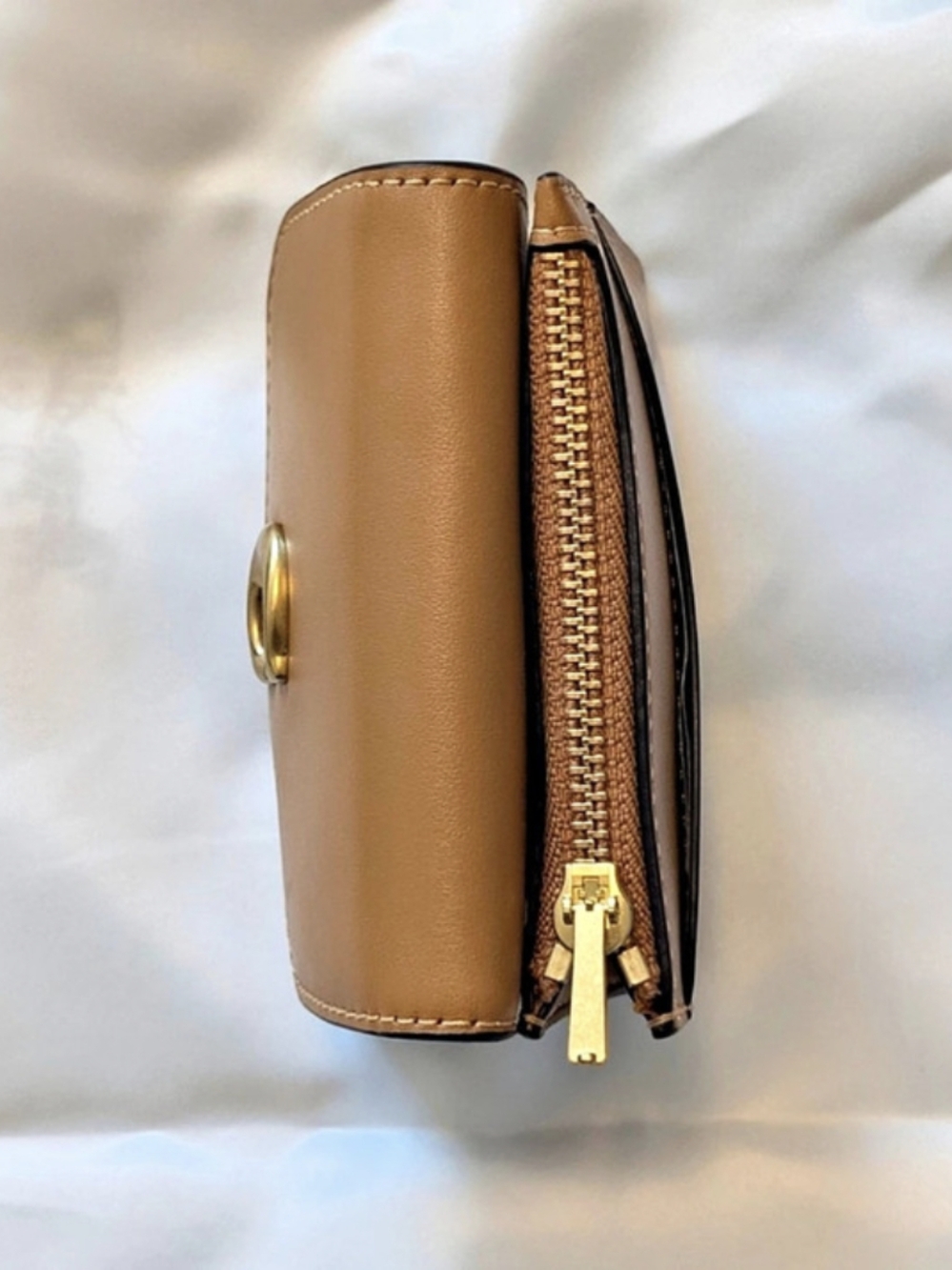 Coach Wallet (Like New) - Picture 2 of 5